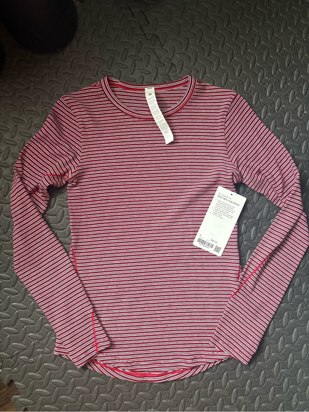 Lululemon Hold Tight Long Sleeve NWT